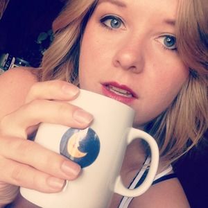 Meet your Posher, Hailey